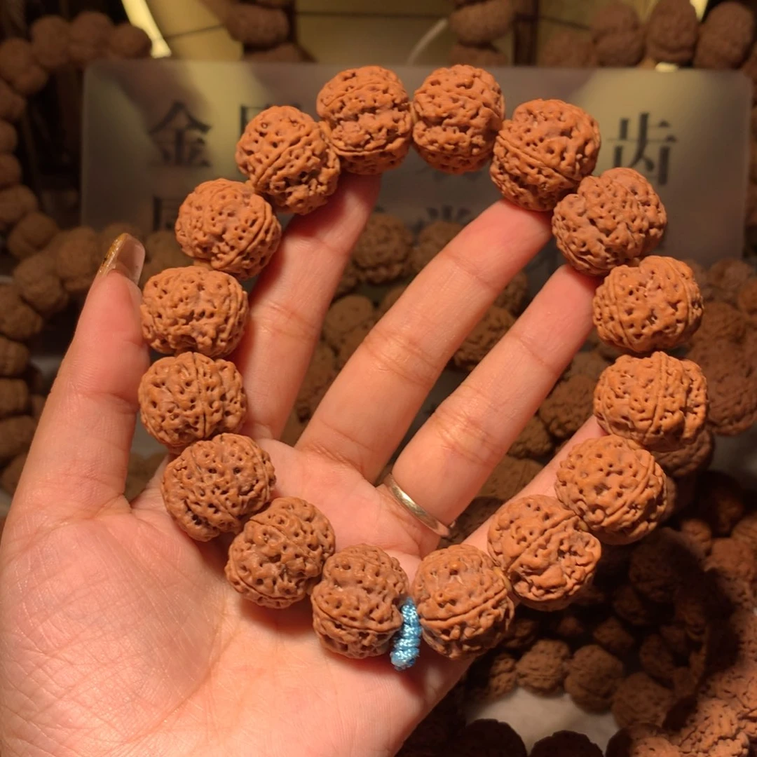 金刚菩提手串是**呀1。