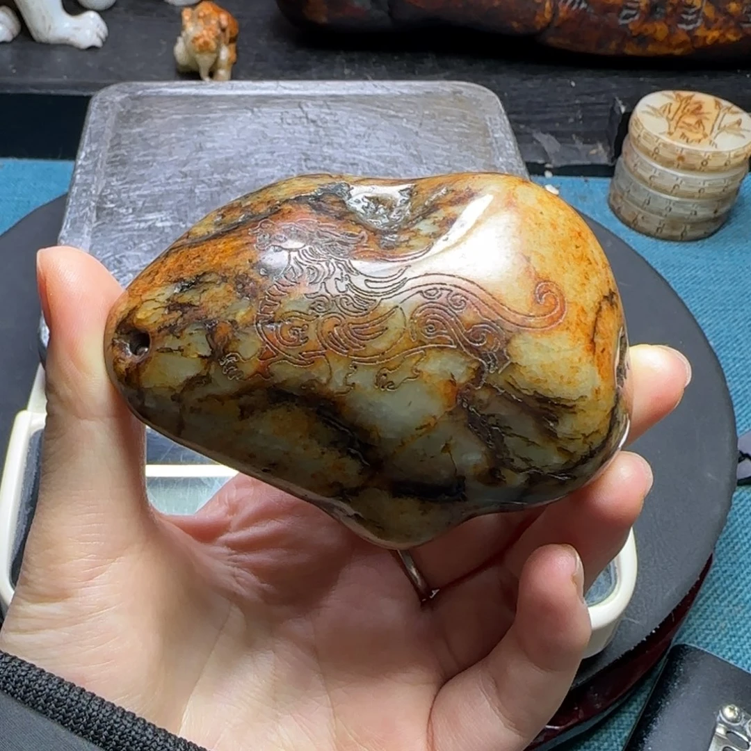 鲁***缘和田玉（糖玉）未镶嵌挂件