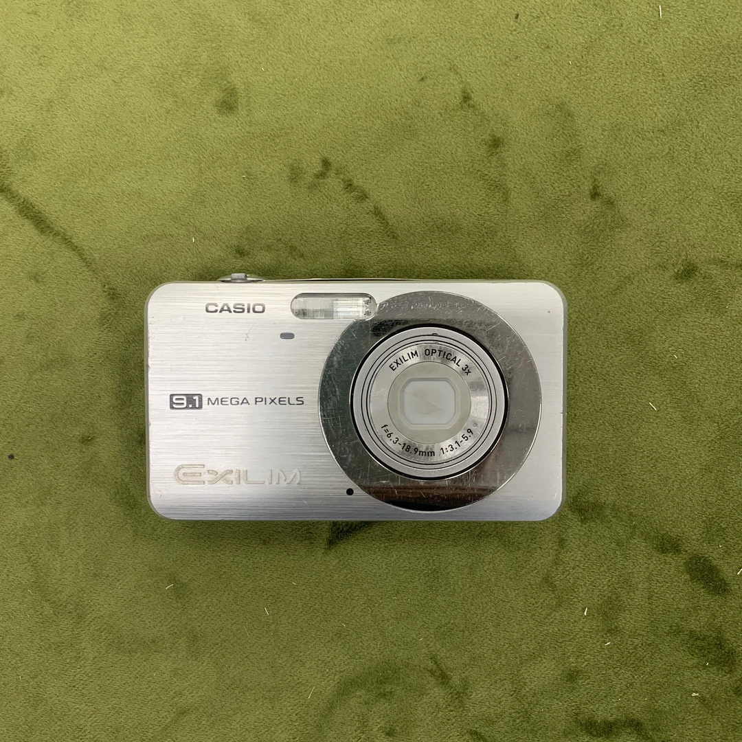9新 Casio/卡西欧 z85 毛晓彤同款 冷白皮 910w像素3倍光学变焦