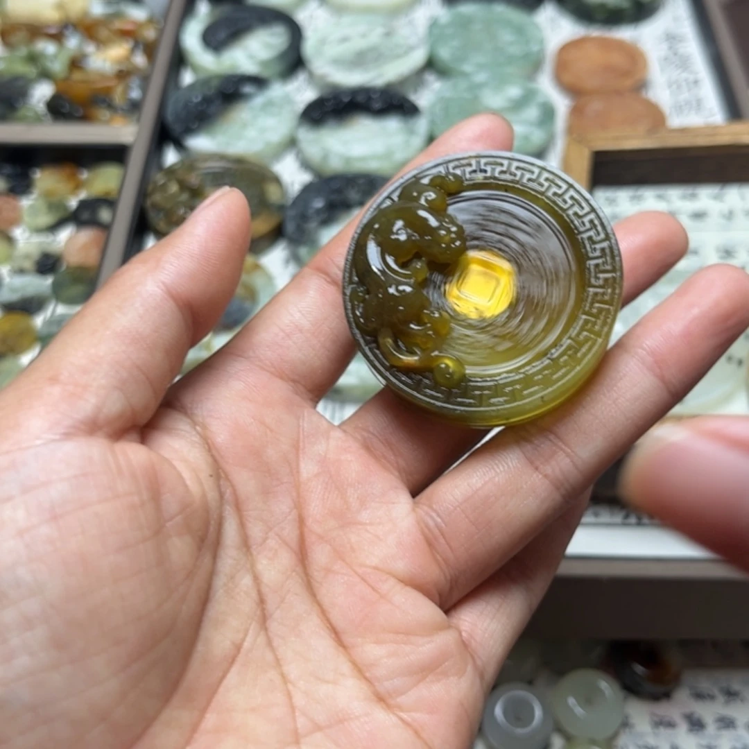 蛇纹石玉合金颈饰