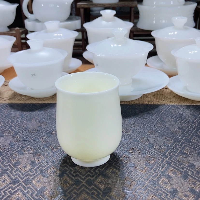 【闪购商品】我不敢看电视我在床底下睡觉觉你看的