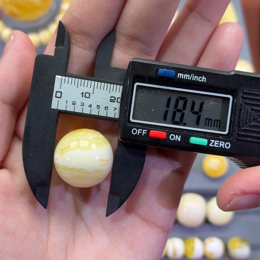 琥珀未镶嵌裸石圆珠