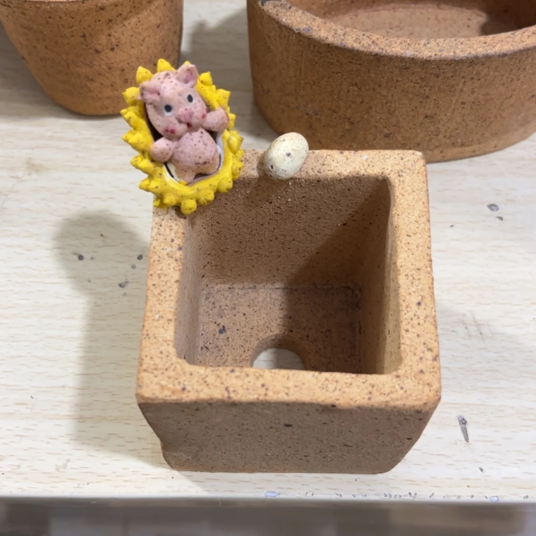 泥塑古镇炻陶花盆拍品