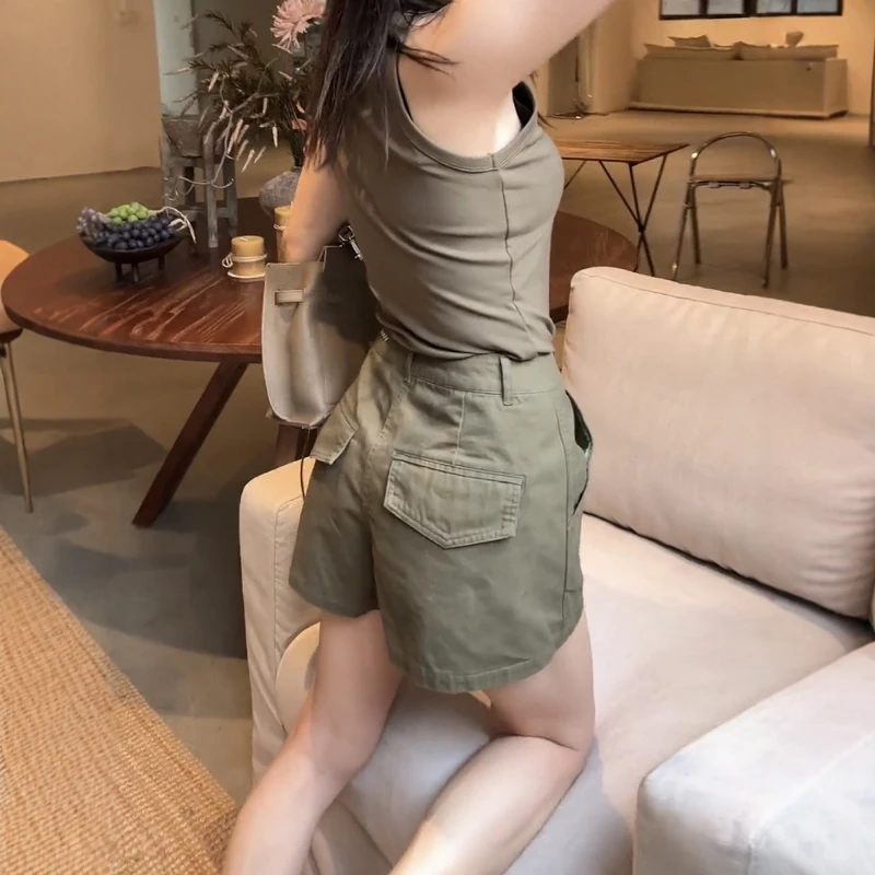 军绿色复古短裤女2025夏季流行新款高腰小众洋气百搭外穿阔腿热裤