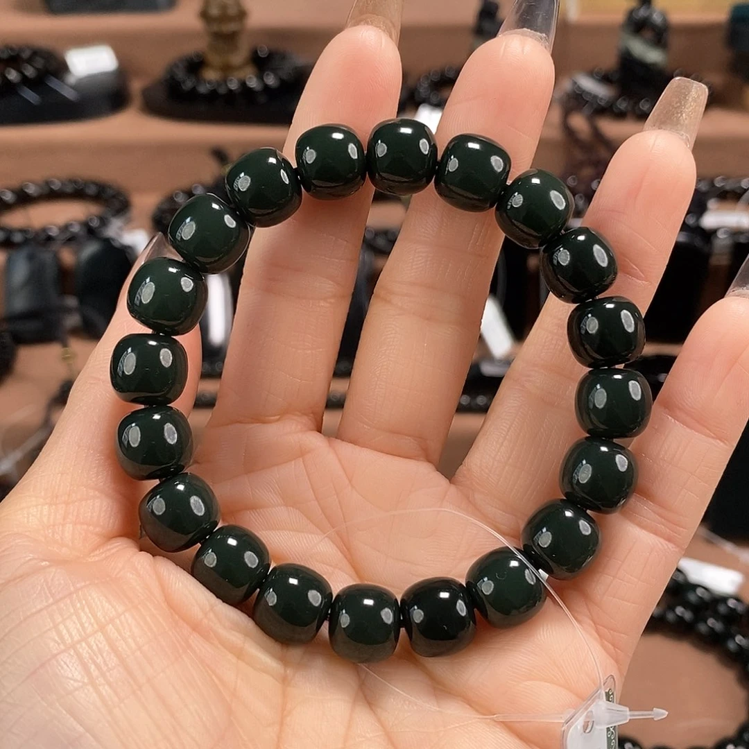 宁***杞和田玉未镶嵌手链