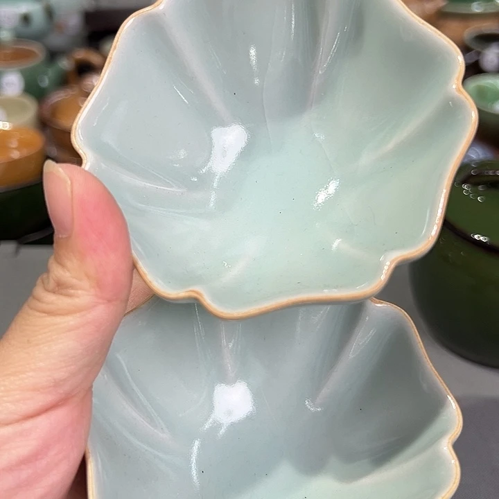 龙泉敬悦青瓷品茗杯微瑕