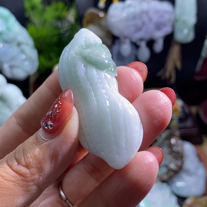 【闪购商品】颈饰未镶嵌翡翠花生