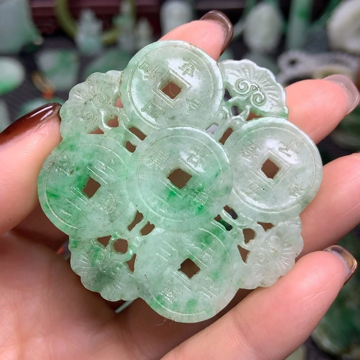 翡翠未镶嵌挂件清