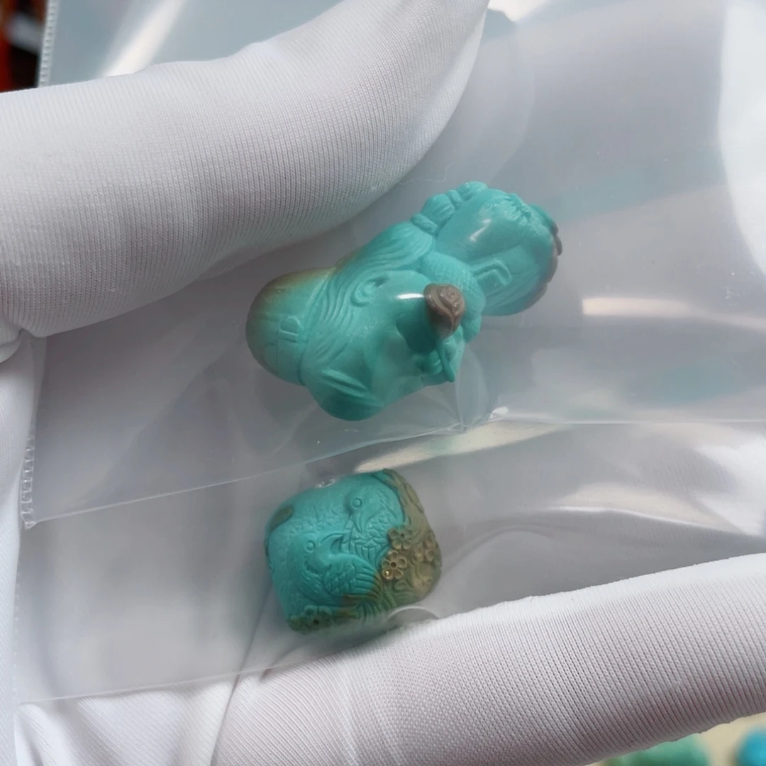 仔***.绿松石未镶嵌珠宝奇石