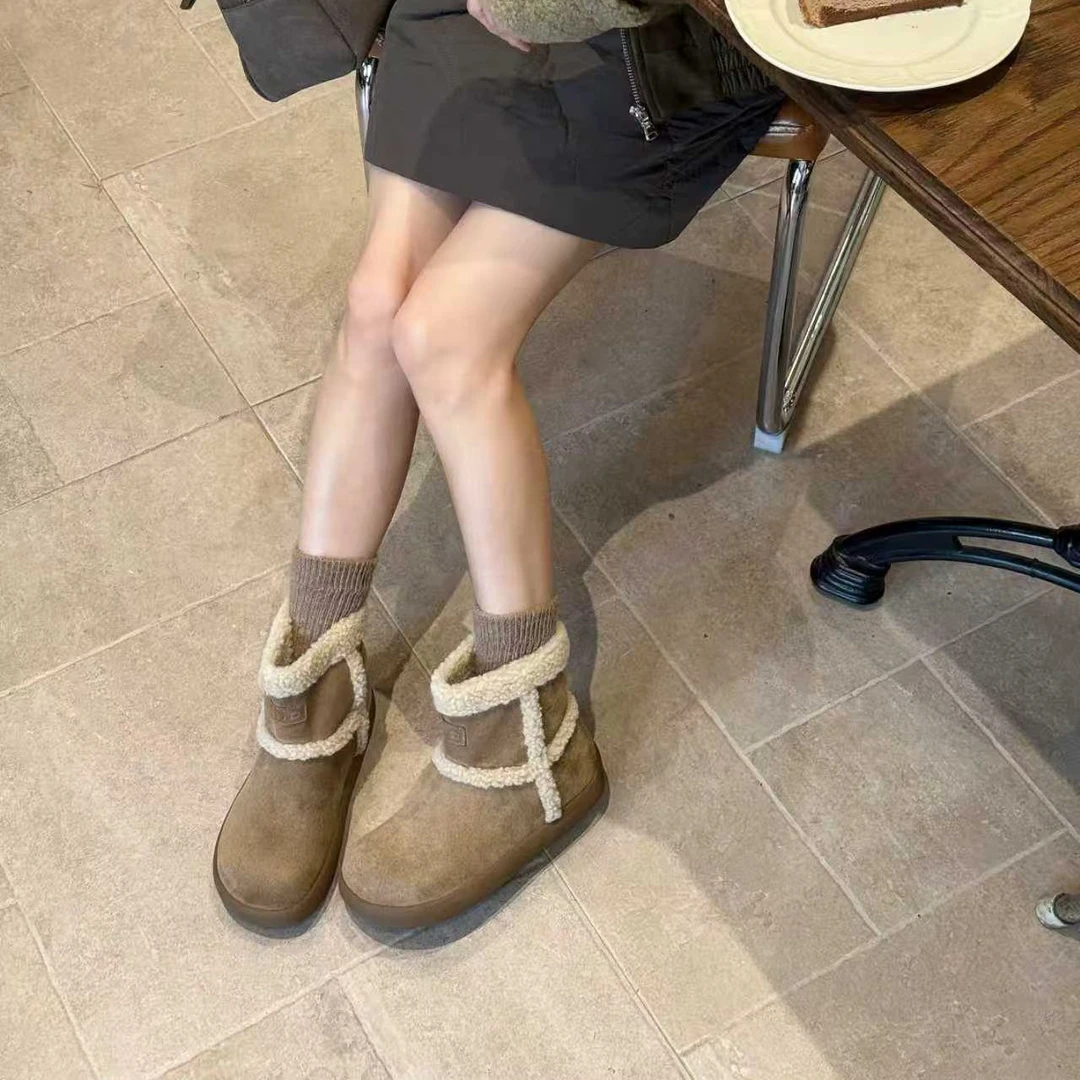 实体店品牌皮毛一体耐磨中筒保暖冬季中帮时尚雪地靴短筒加厚棉鞋