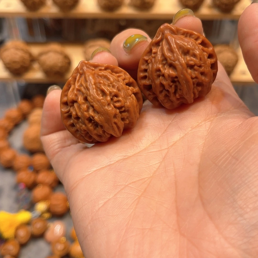 文玩核桃把件楸子小宫灯