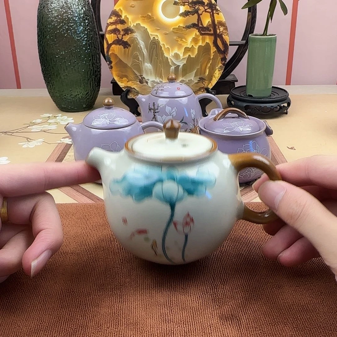 汝窑开片荷花泡茶壶