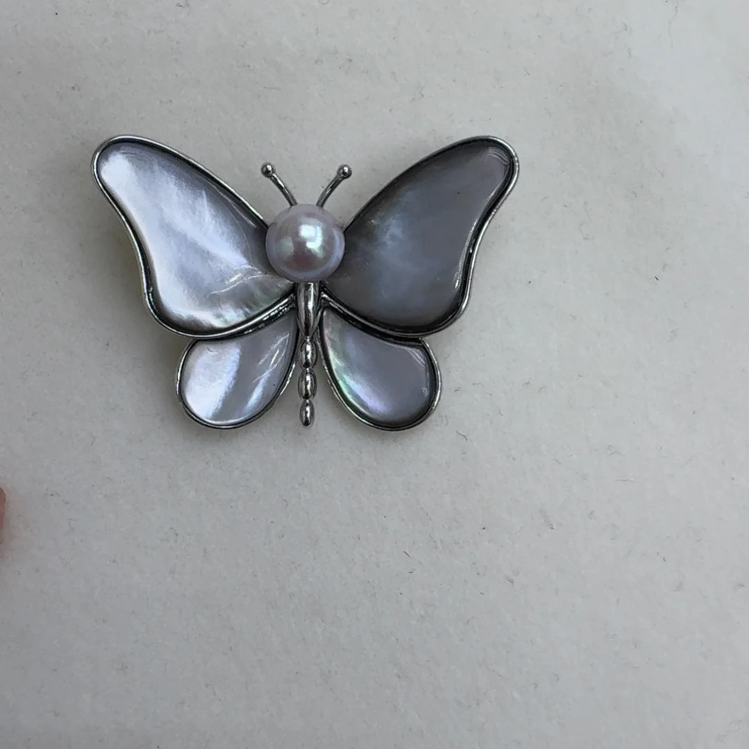 海水珍珠胸饰合金