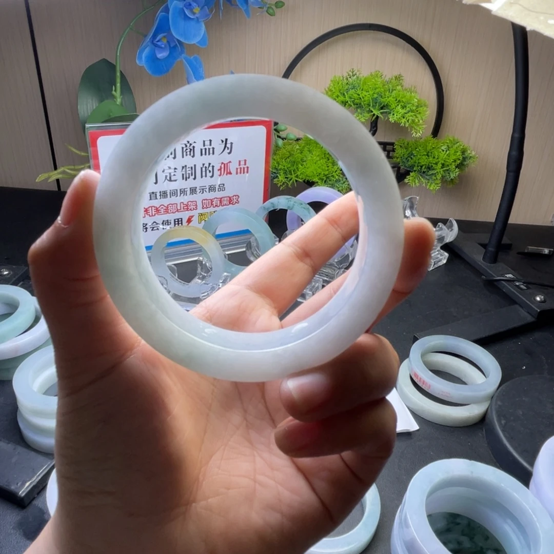 阳***锅定制翡翠未镶嵌翡翠
