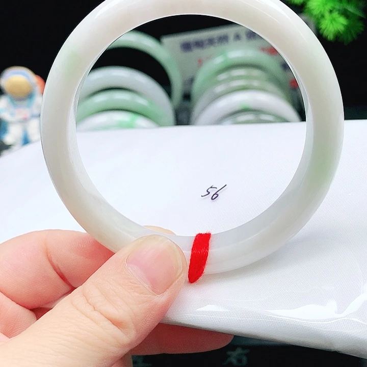 翡翠未镶嵌手镯337