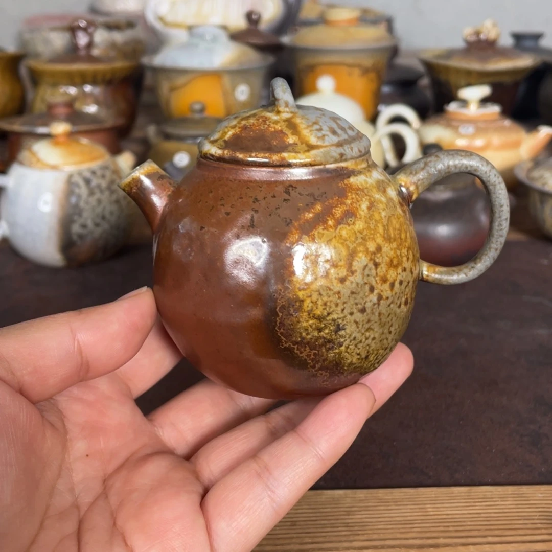 陶泥龙蛋。 容量150