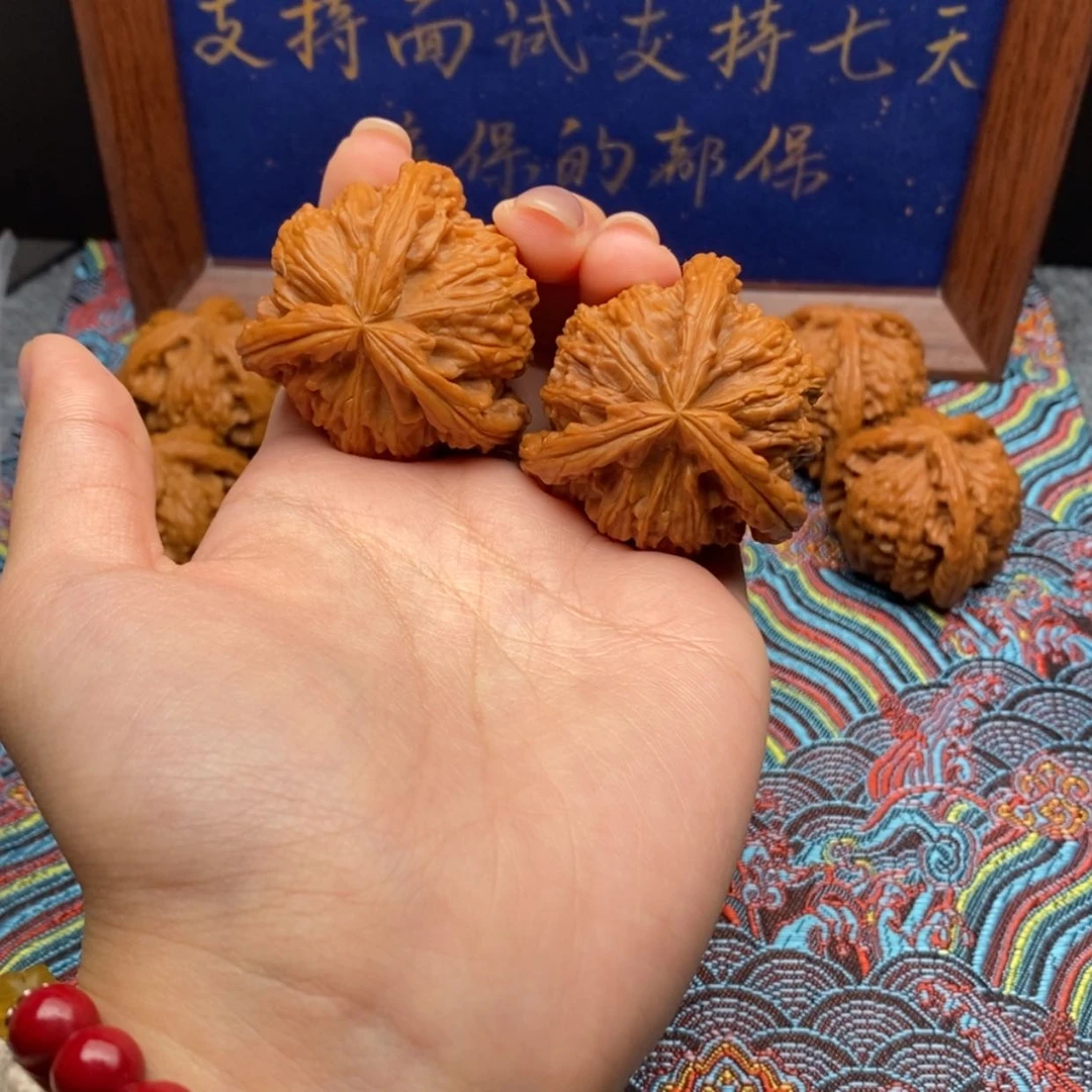 【闪购商品】7**g白狮