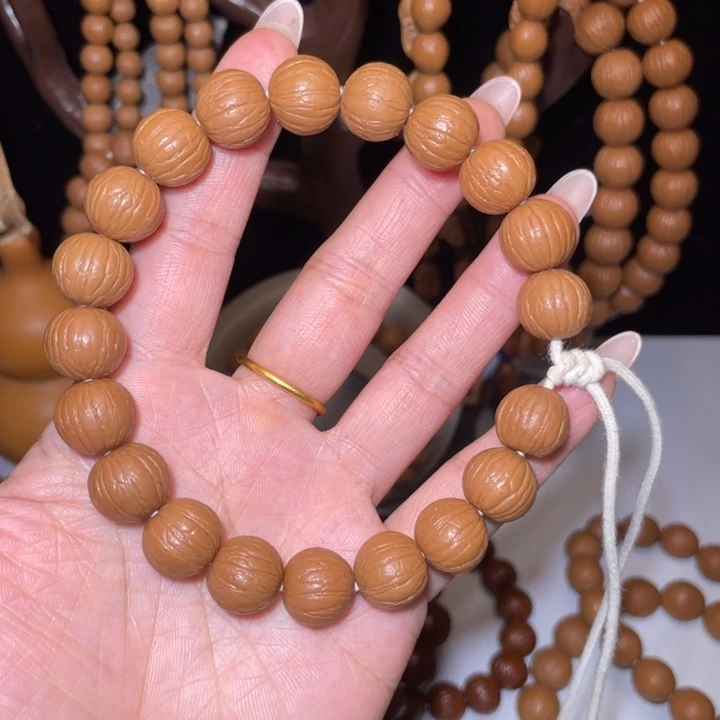 C***s吊坠猴头核桃聚宝盆