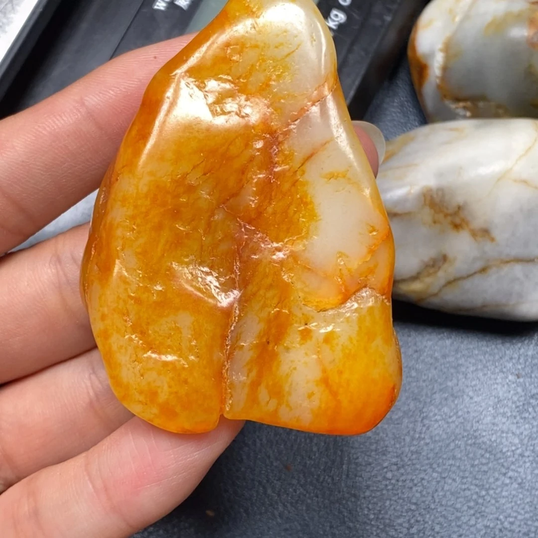 和田玉（糖玉）未镶嵌挂件