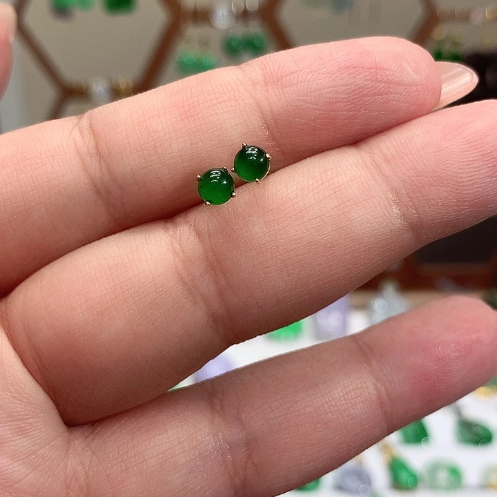 18K金镶嵌翡翠耳饰天然翡翠耳饰