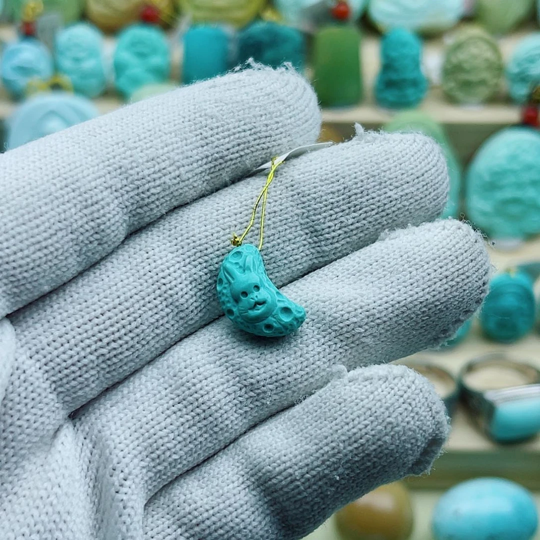 绿松石未镶嵌珠宝奇石