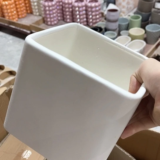 多肉绿植陶瓷花盆9.9包邮，有孔