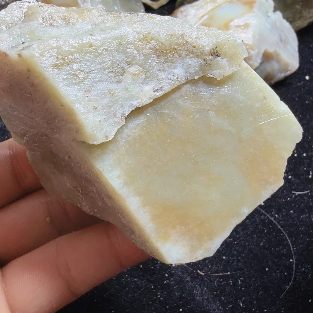 和田玉（糖玉）未镶嵌珠宝半成品