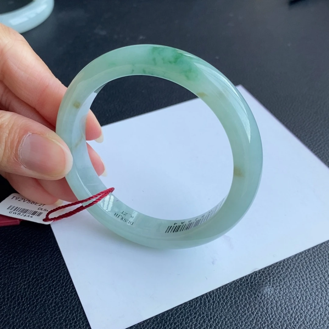 M***3翡翠未镶嵌手镯55.8正圈