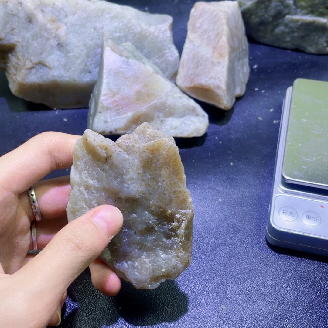 未镶嵌和田玉珠宝半成品