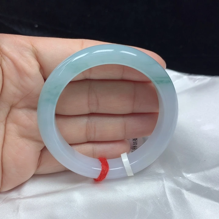 翡翠手镯未镶嵌正圈53.5