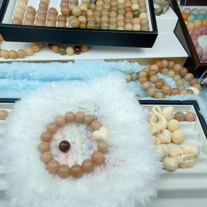 静***开吊坠菩提根/象牙果