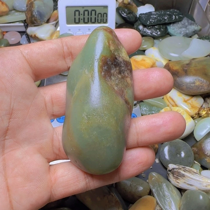 颈饰未镶嵌和田玉（子料）13
