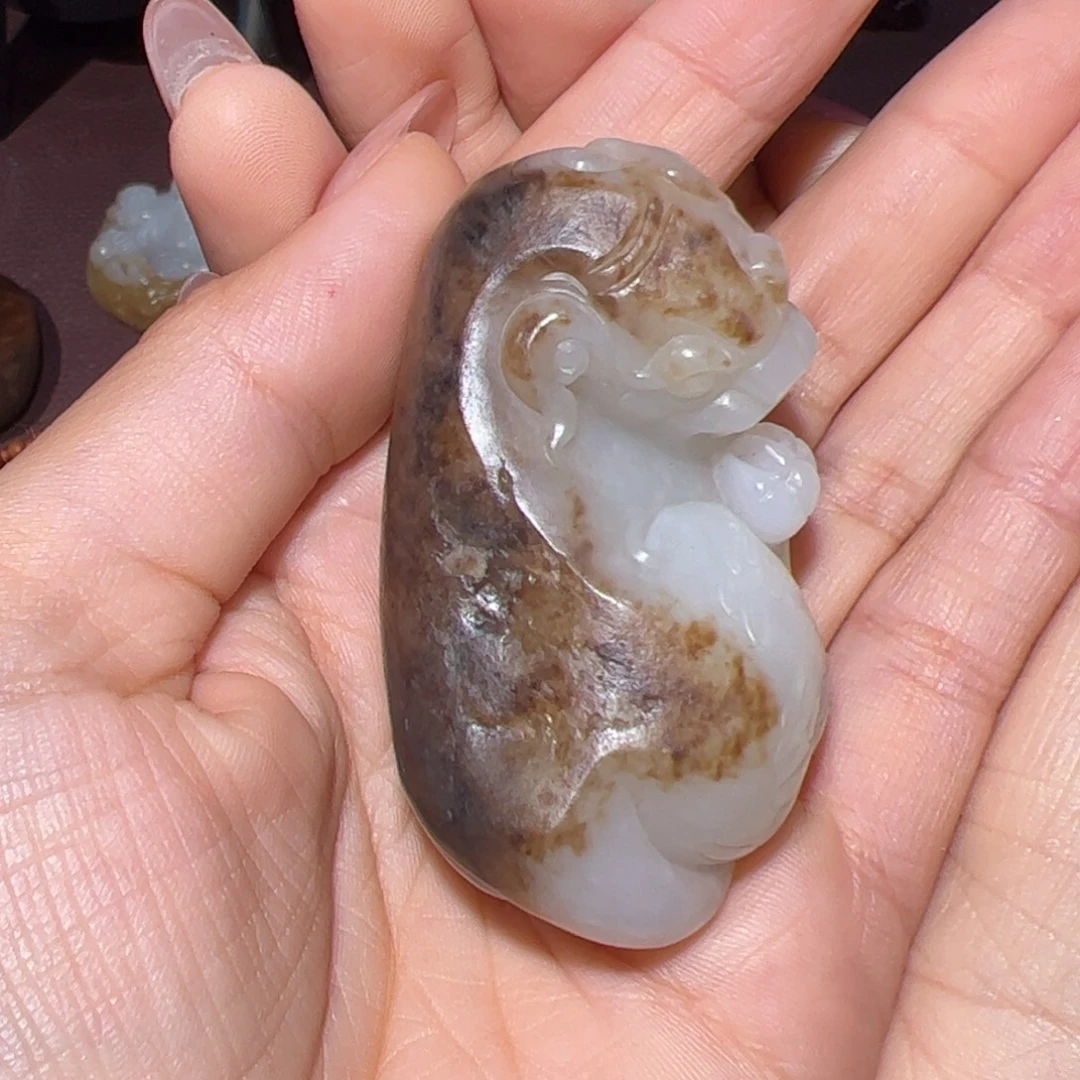 静***流和田玉未镶嵌颈饰