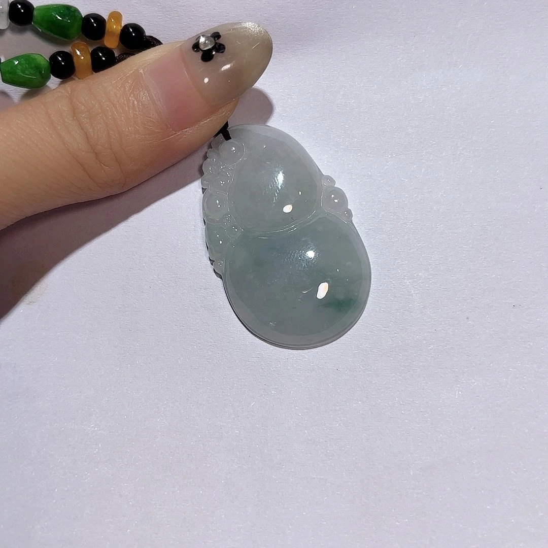 翡翠未镶嵌颈饰A货翡翠未镶嵌颈饰