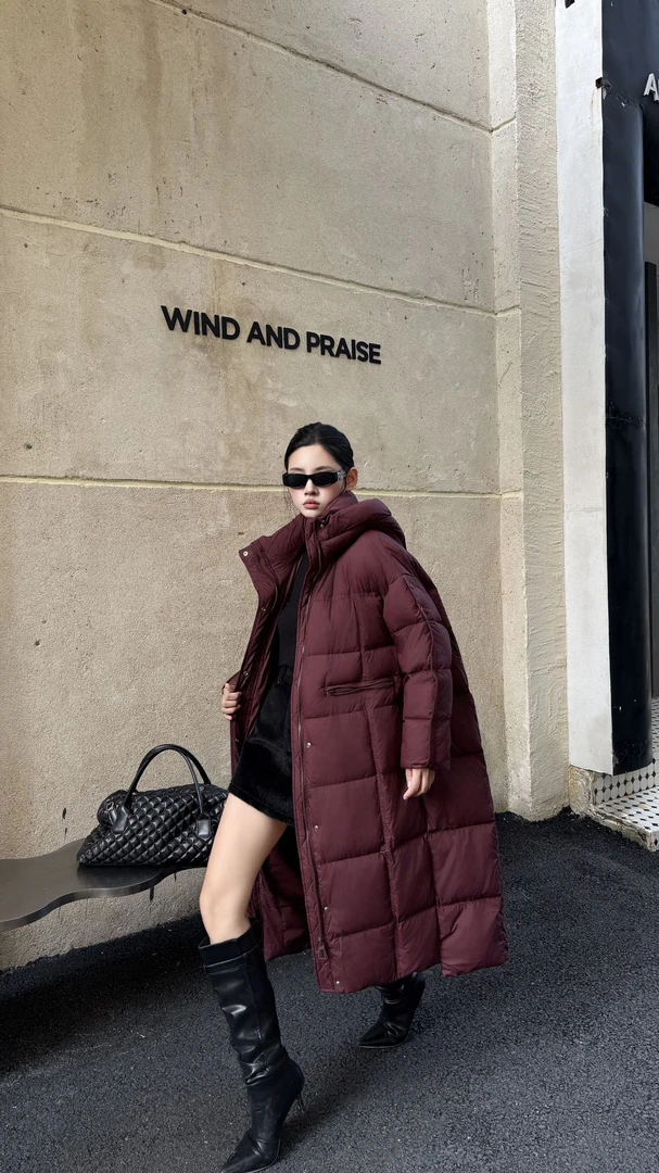 2025秋冬加厚长款连帽时尚百搭羽绒服休闲宽松气质2401