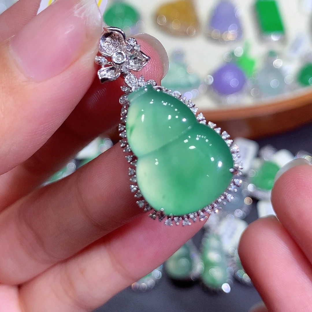 翡翠吊坠(不含链)18K金镶嵌单***K