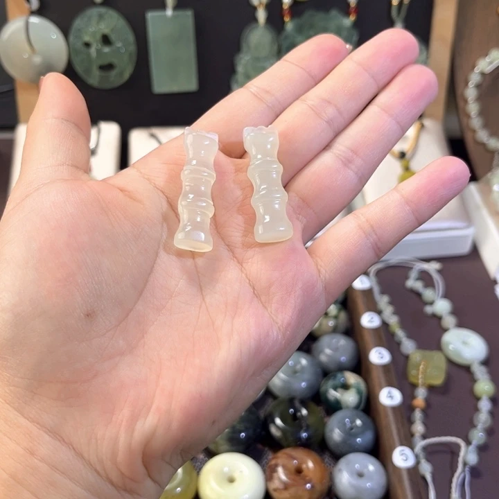 未镶嵌蛇纹石玉吊坠(赠链)2个竹节吊坠送绳默认有棉