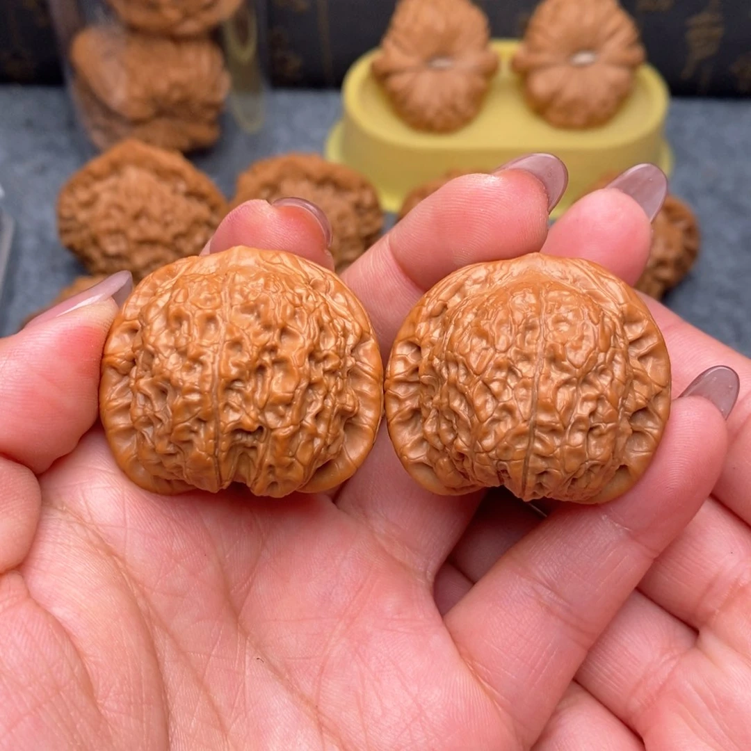 文玩核桃把件1***.血麒麟38全