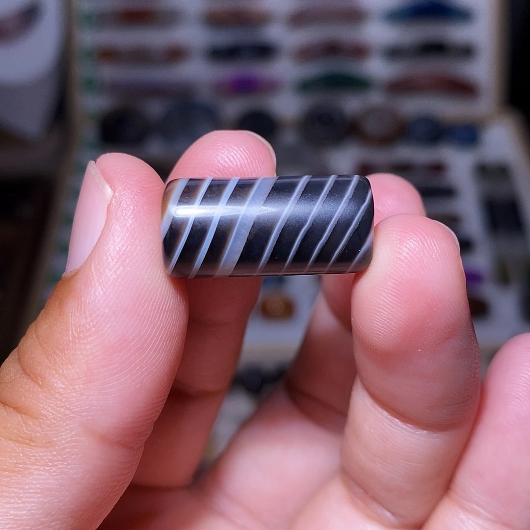 吊坠玛瑙未镶嵌….