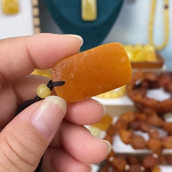 篽****未镶嵌蜜蜡裸石手牌