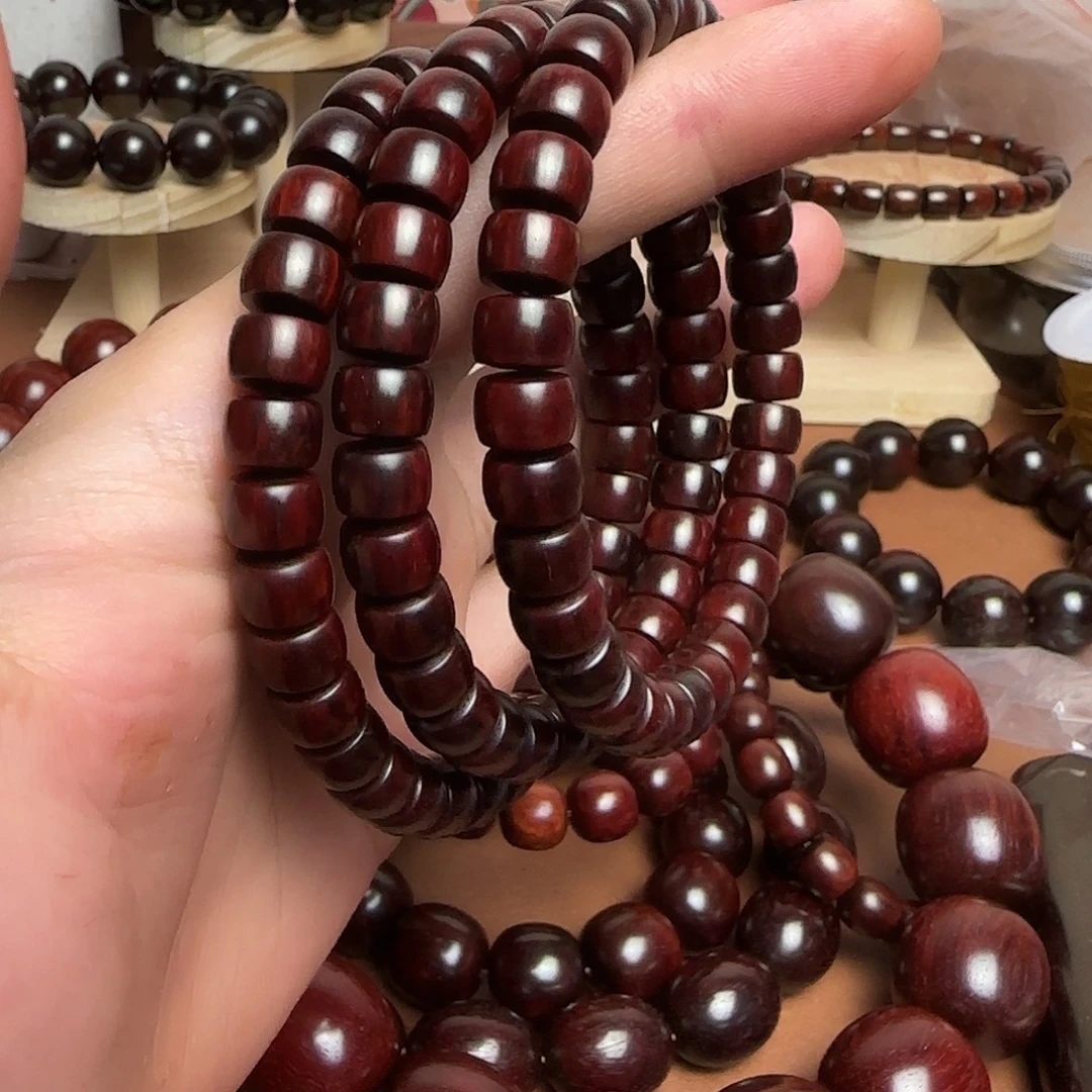 旭***…檀香紫檀（小叶紫檀）