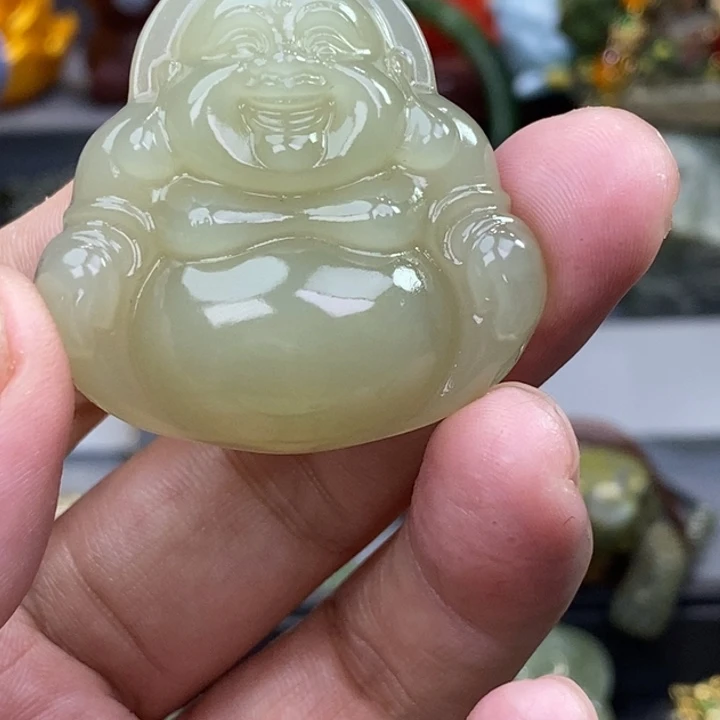 平****和田玉未镶嵌颈饰