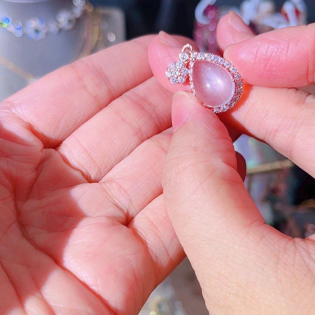 红宝石颈饰未镶嵌