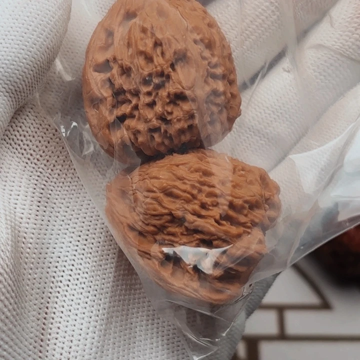 桃核吊坠往****散南疆石核桃