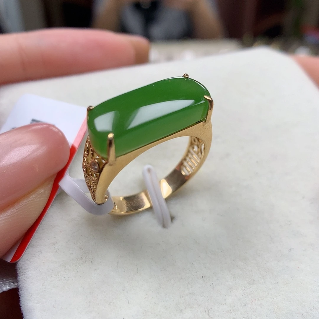 18K金镶嵌戒指和田玉716