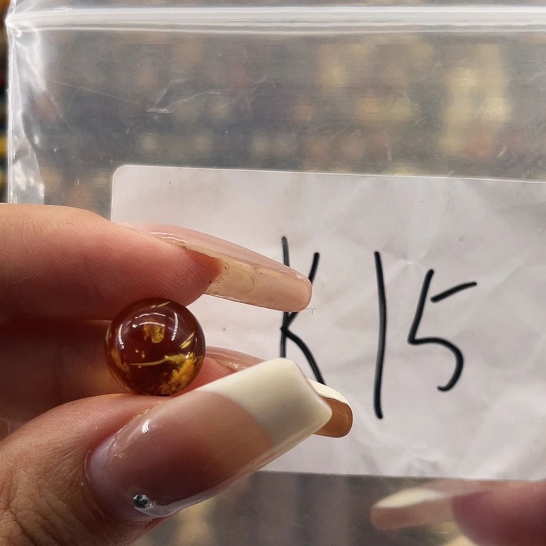琥珀未镶嵌裸石10.7福利