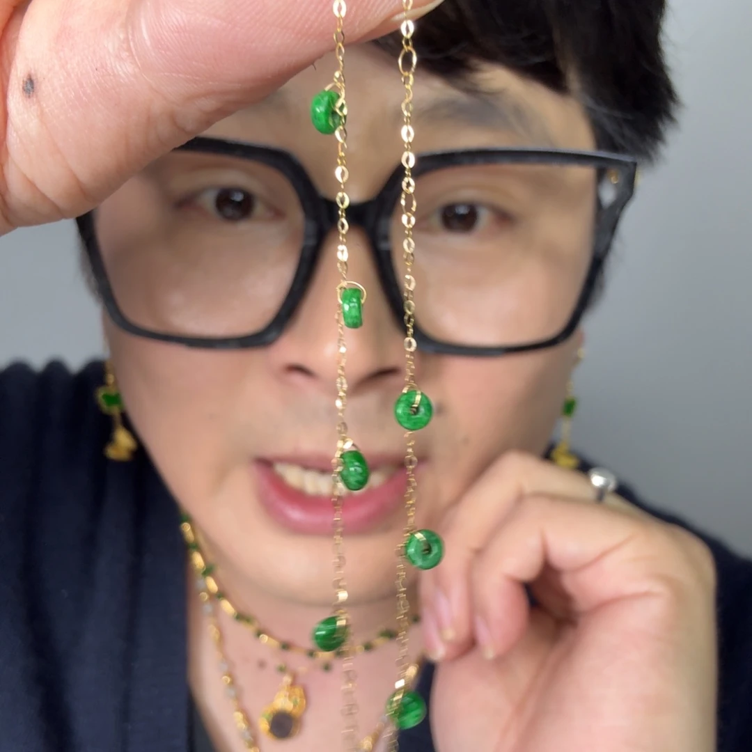 翡翠18K金镶嵌颈饰一件