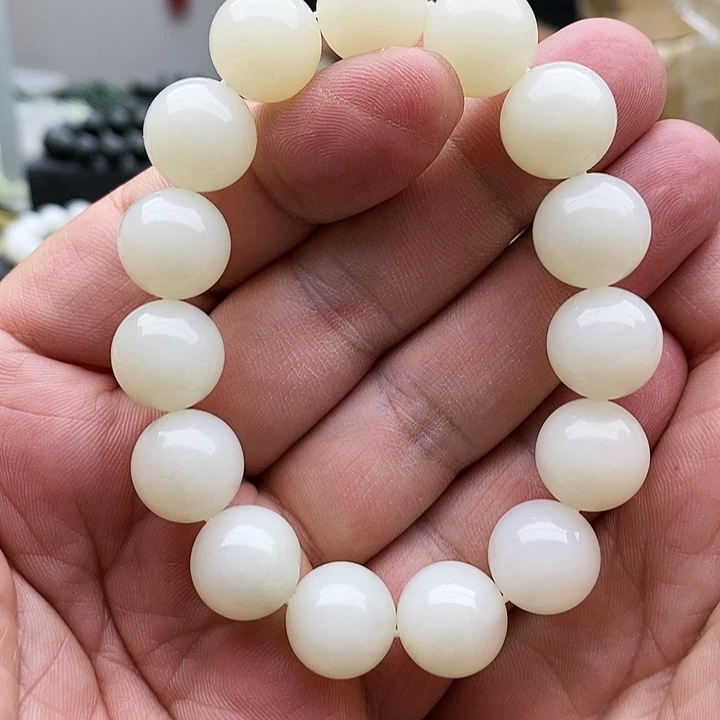 【闪购商品】未镶嵌手链和田玉14白