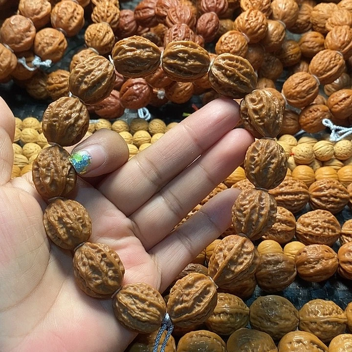 文玩核桃手串八棱