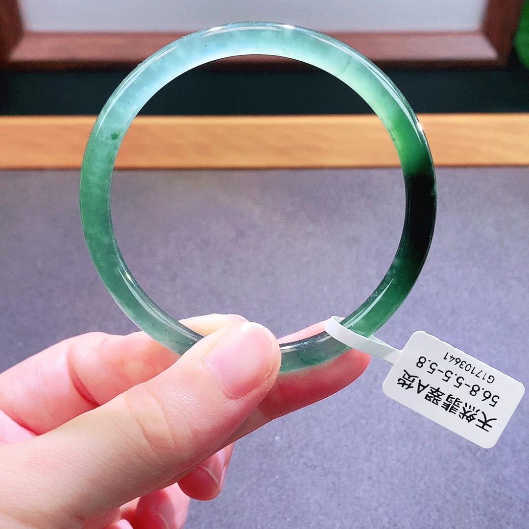 翡翠未镶嵌手镯天然翡翠